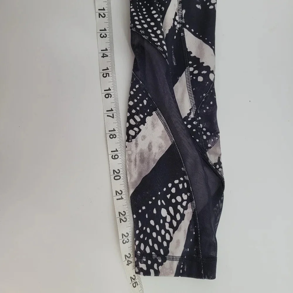 LULULEMON Inspire Tight II Mesh full Luxtreme Static Mist White Black legging 6
